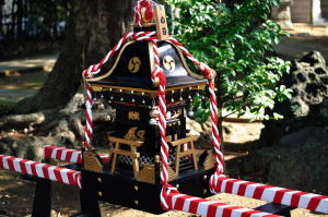 市川市にある白幡神社の子供神輿
