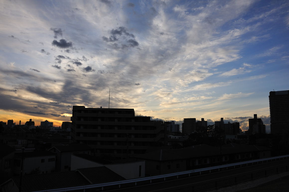 千住５丁目辺りの１２月１２日の荒川土手から見る日没風景