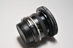 Ai Nikkor 20mm F3.5に62mmのPLフィルターを付ける