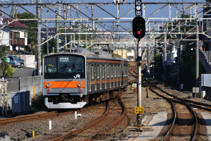 デザインフェスタに向かう途中、西船橋駅で反対方向に向かう電車を撮る
