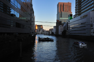 湊橋から眺める日本橋川