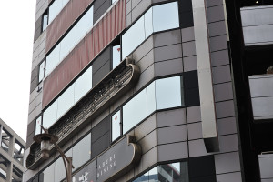 むき出しの電光看板