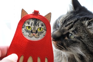 Dalma shaped pass case with embroidered cat